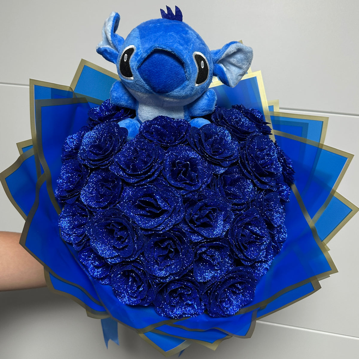 Midnight Sparkle – Buchet 33 trandafiri glitter & Stitch
