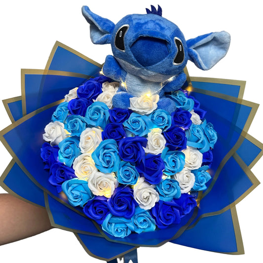 Blue Ocean – Buchet cu 51 de trandafiri, Stitch și luminiț